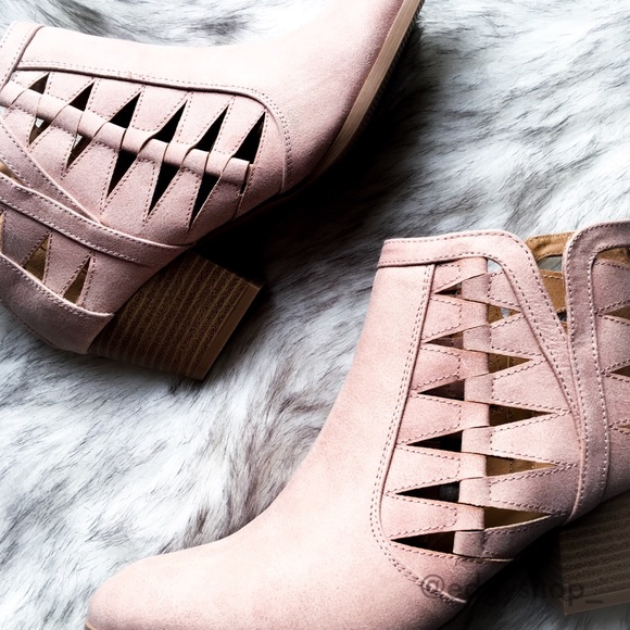 LAST • 5.5 ⚡️the cutout oil finish bootie - Picture 2 of 6